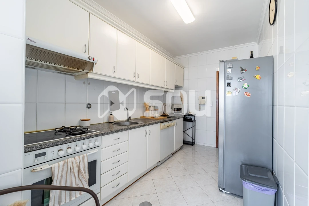 Apartamento T2 para Venda em Mafamude e Vilar do Paraíso Foto 10