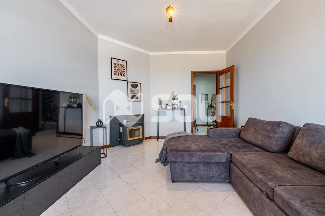 Apartamento T2 para Venda em Mafamude e Vilar do Paraíso Foto 3