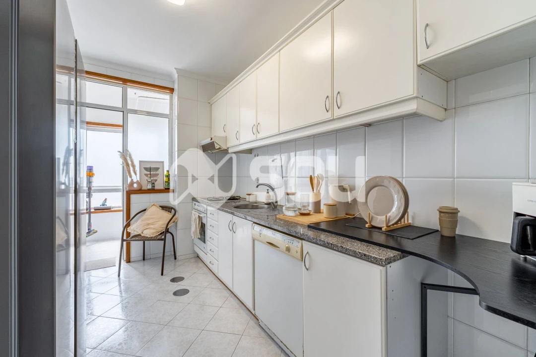 Apartamento T2 para Venda em Mafamude e Vilar do Paraíso Foto 9