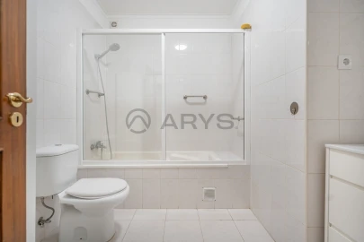 Apartamento T2 para Venda em Real, Dume e Semelhe