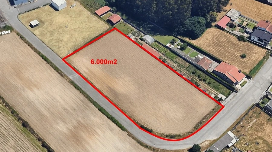 Terreno para Venda em Castêlo da Maia