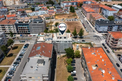 Apartamento T3 para Venda em Santa Maria da Feira, Travanca, Sanfins e Espargo