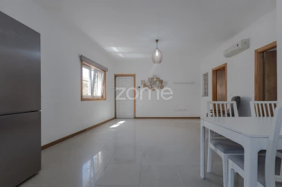 Apartamento T1 para Arrendamento em Gondomar (São Cosme), Valbom e Jovim