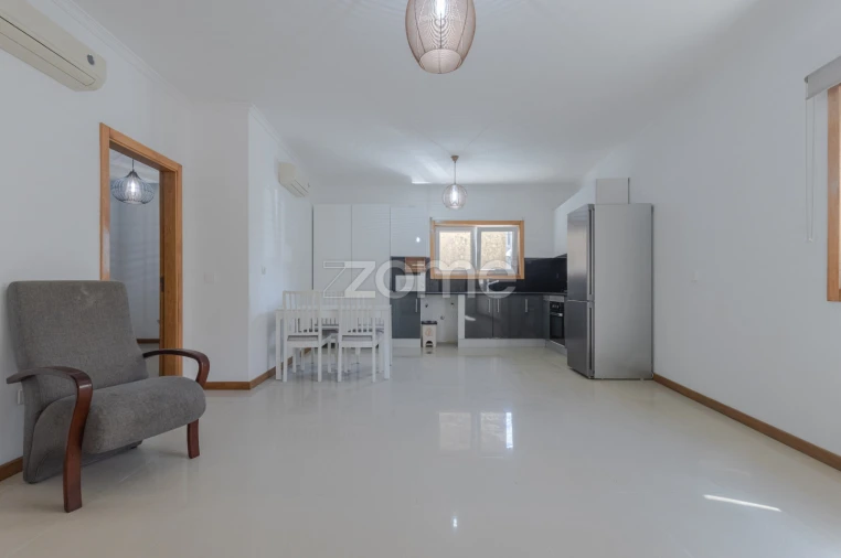 Apartamento T1 para Arrendamento em Gondomar (São Cosme), Valbom e Jovim Foto 3