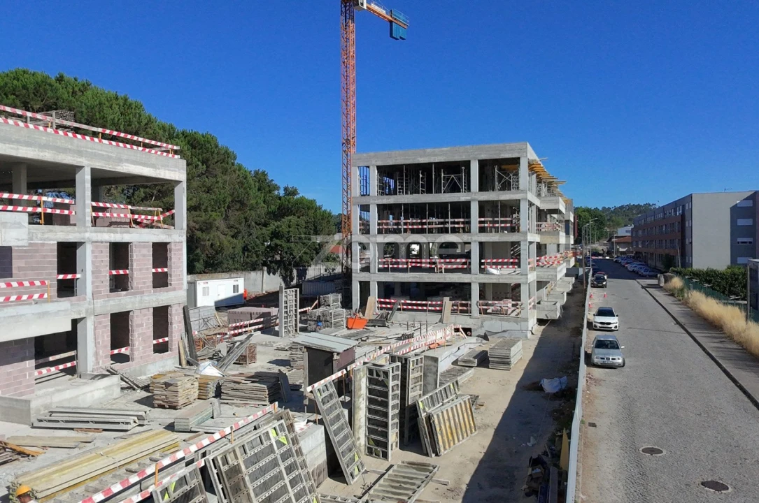 Apartamento T2 para Venda em Vila das Aves Foto 13