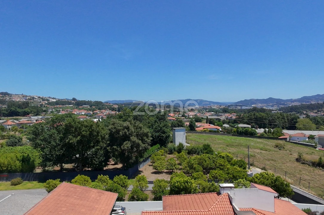 Apartamento T2 para Venda em Vila das Aves Foto 13