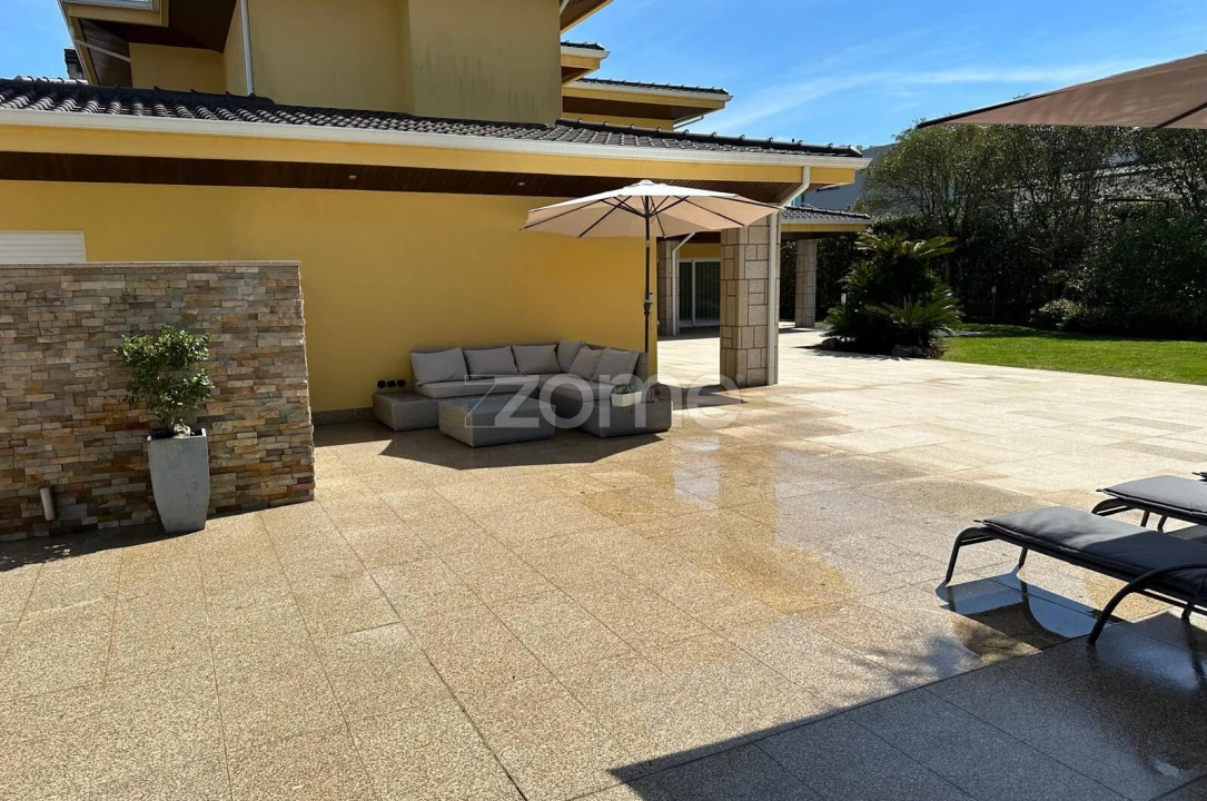 Moradia T6 para Venda em Seroa Foto 8