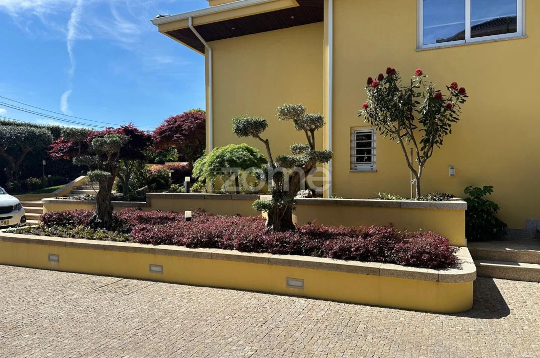 Moradia T6 para Venda em Seroa Foto 19