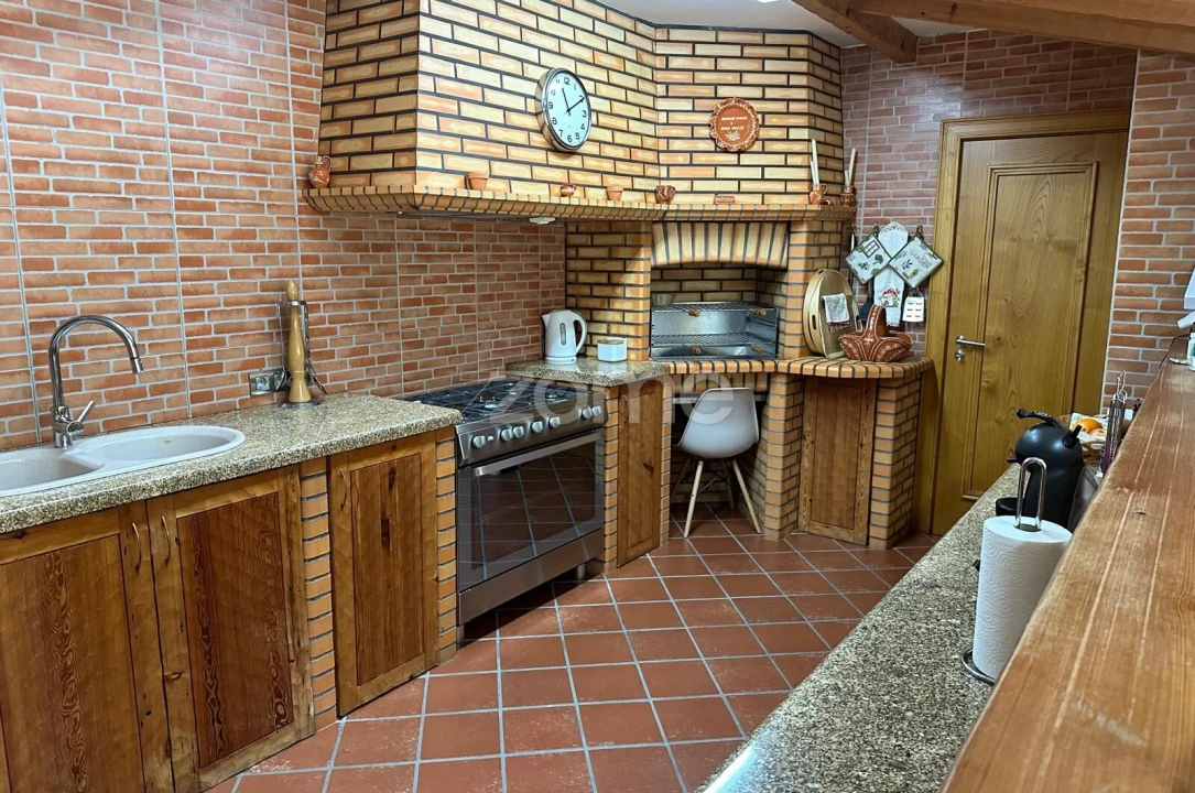 Moradia T6 para Venda em Seroa Foto 33