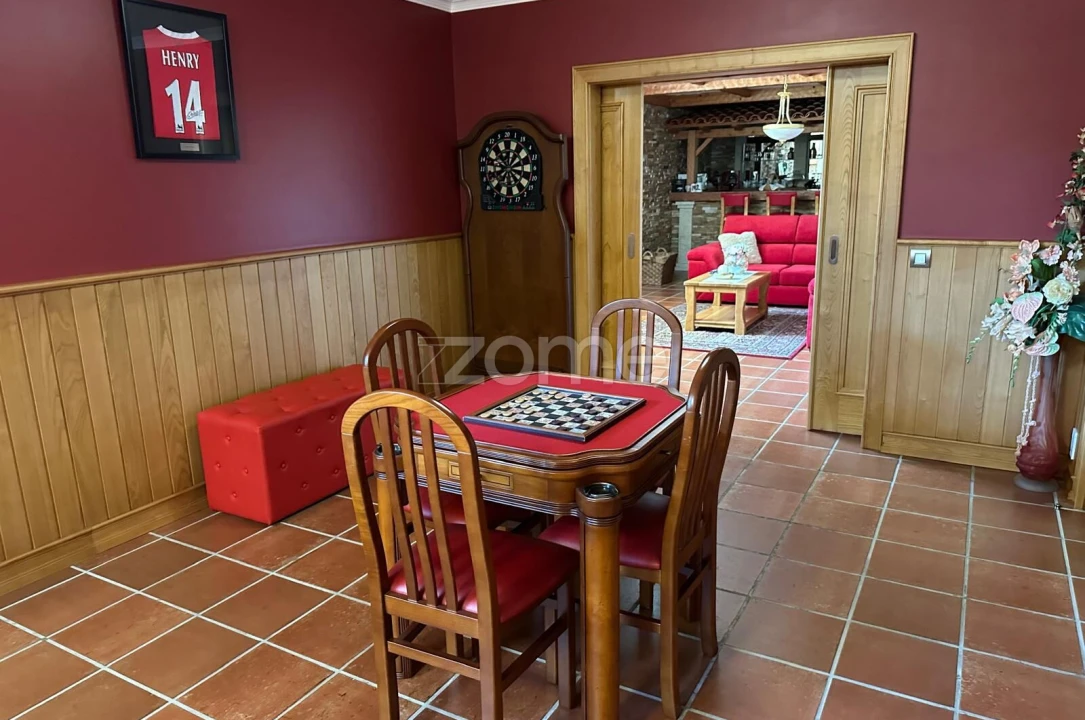 Moradia T6 para Venda em Seroa Foto 37