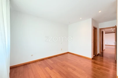Apartamento T3 para Arrendamento em Vale (São Martinho)