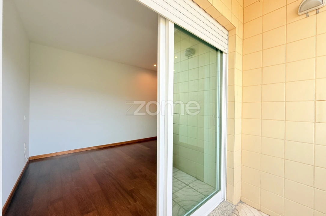 Apartamento T3 para Arrendamento em Vale (São Martinho) Foto 20
