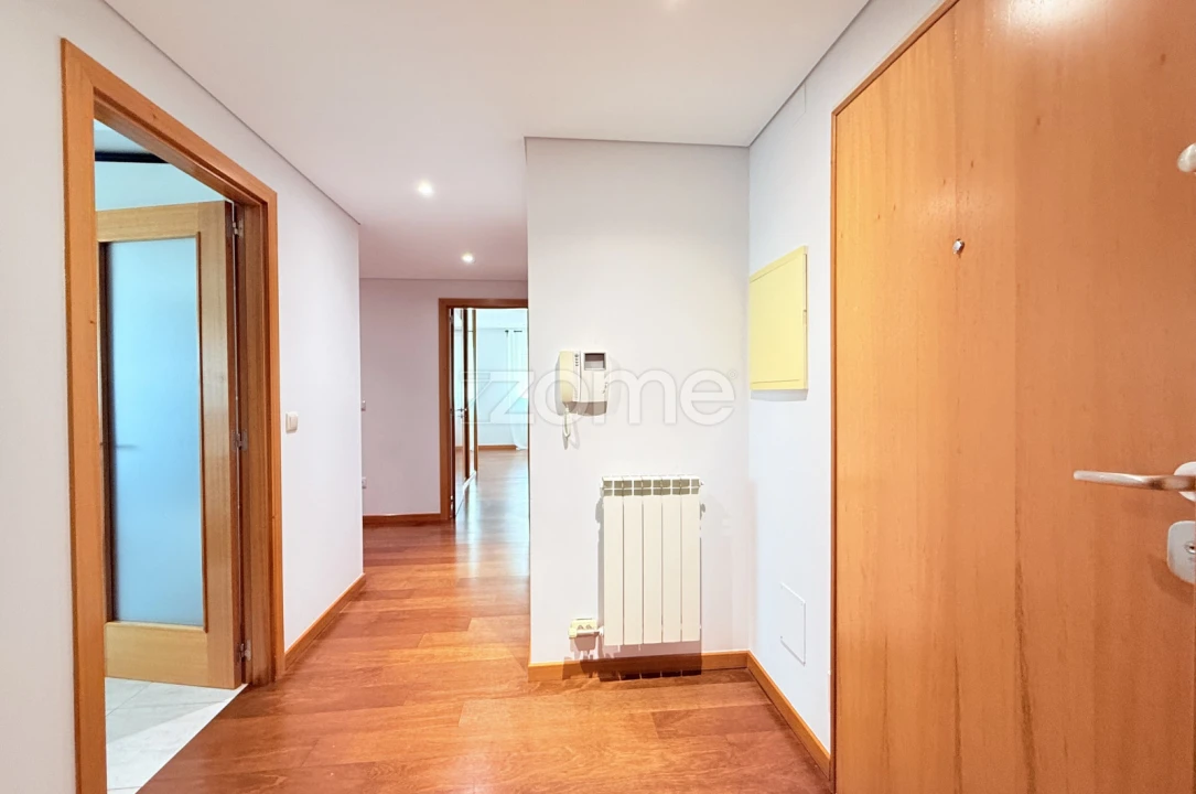 Apartamento T3 para Arrendamento em Vale (São Martinho) Foto 24