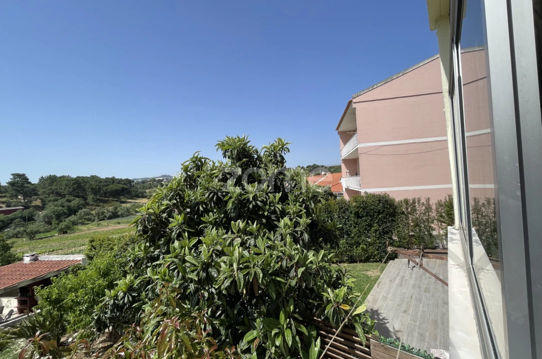 Apartamento T2 para Venda em Santo Antão e São Julião do Tojal Foto 19