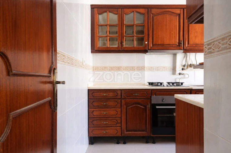 Apartamento T2 para Venda em Rio de Mouro Foto 10
