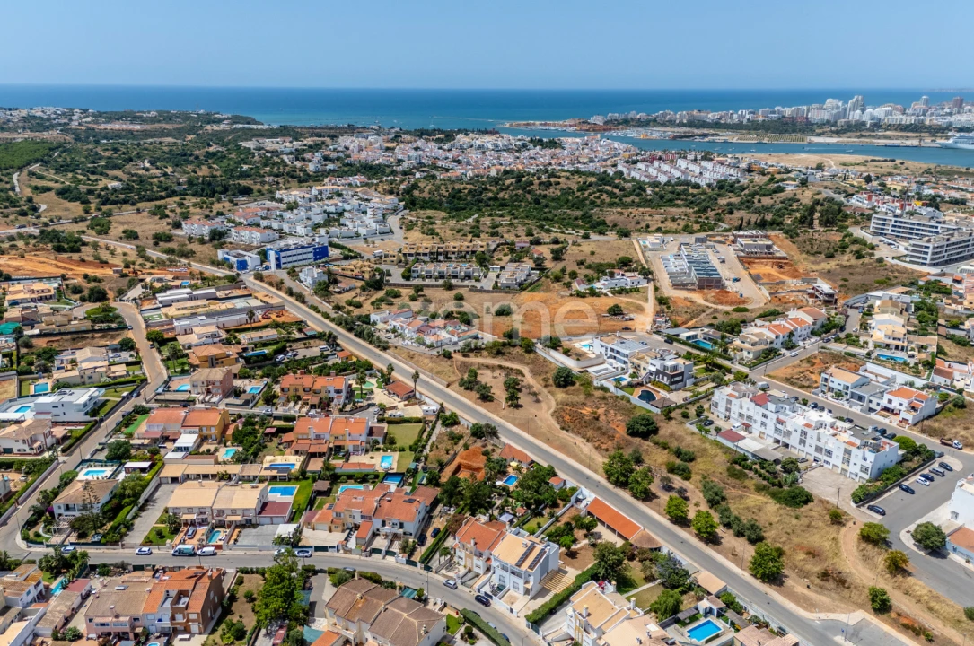 Moradia T3 para Venda em Lagoa e Carvoeiro Foto 60