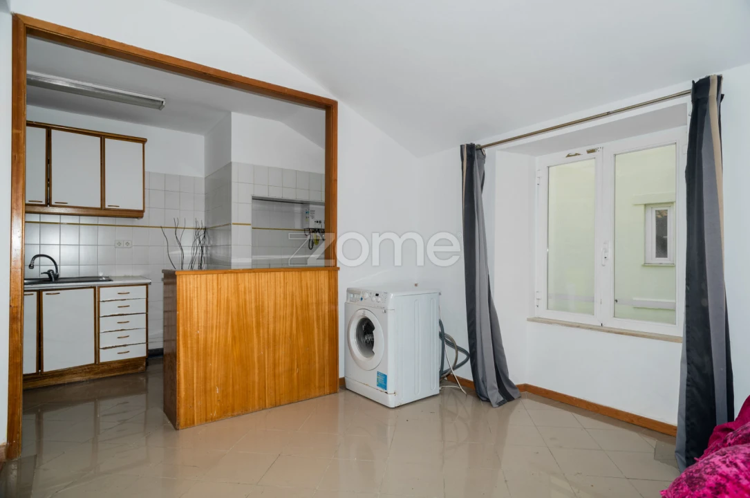Apartamento T2 para Venda em Santo António Foto 12