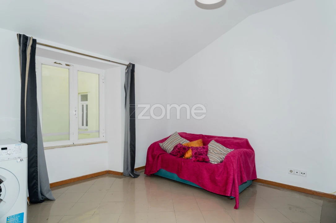 Apartamento T2 para Venda em Santo António Foto 13