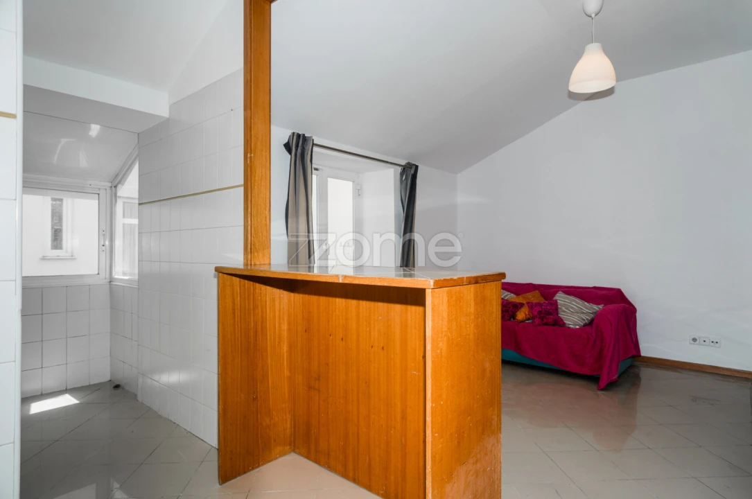Apartamento T2 para Venda em Santo António Foto 18
