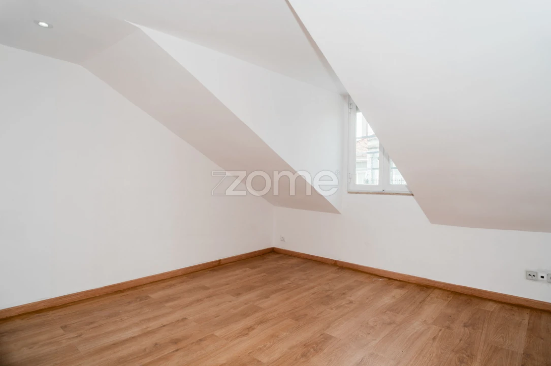 Apartamento T2 para Venda em Santo António Foto 2