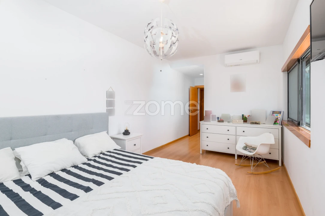 Apartamento T3 para Venda em Seixal, Arrentela e Aldeia de Paio Pires Foto 18
