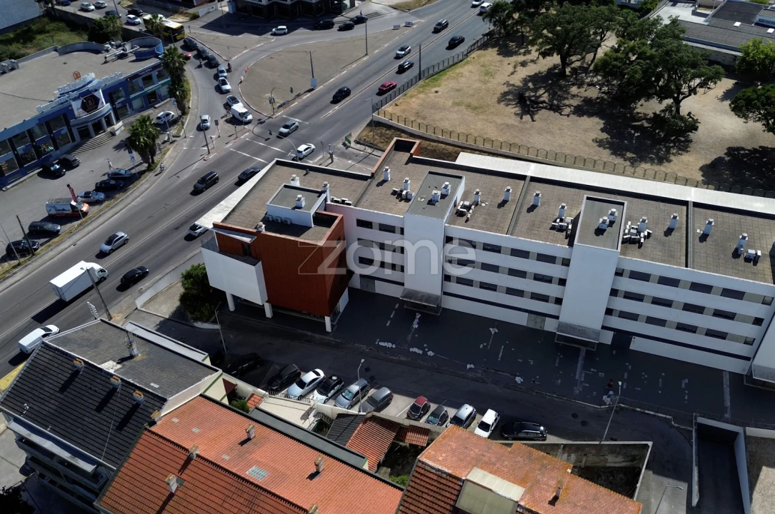 Apartamento T3 para Venda em Seixal, Arrentela e Aldeia de Paio Pires Foto 35