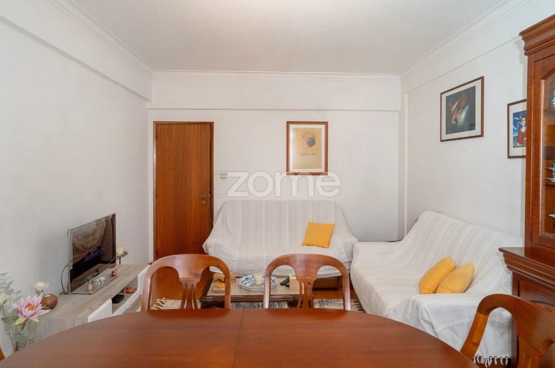 Apartamento T3 para Venda em Corroios Foto 8