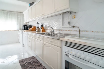 Apartamento T3 para Venda em Corroios