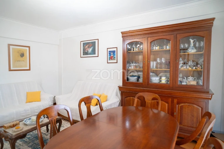 Apartamento T3 para Venda em Corroios Foto 9