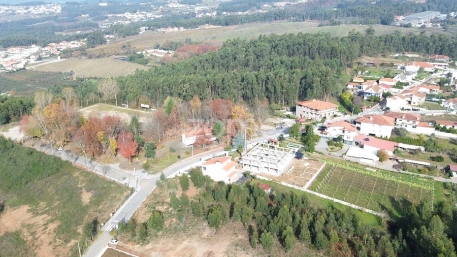 Terreno para Venda em Macieira da Lixa e Caramos
