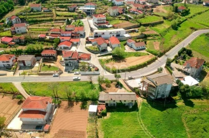 Moradia T3 para Venda em Unhão e Lordelo