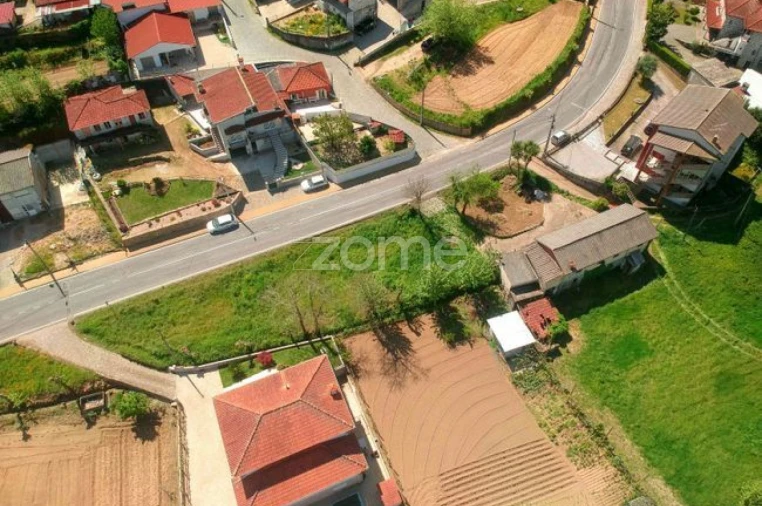 Moradia T3 para Venda em Unhão e Lordelo Foto 11