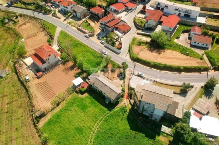 Moradia T3 para Venda em Unhão e Lordelo Foto 7