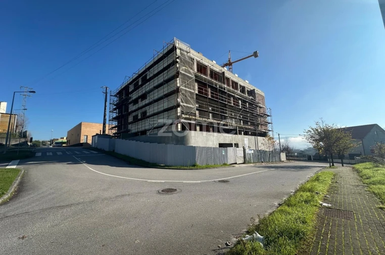 Apartamento T3 para Venda em Telões Foto 5