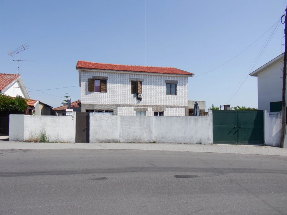 Moradia T6 para Venda em Paredes Foto 51
