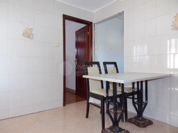 Moradia T6 para Venda em Paredes