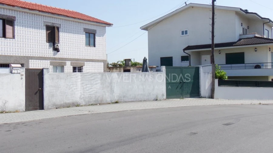 Moradia T6 para Venda em Paredes
