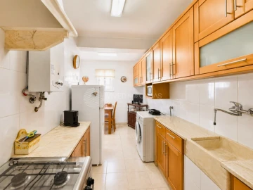 Apartamento T3 para Venda em Sesimbra (Santiago)