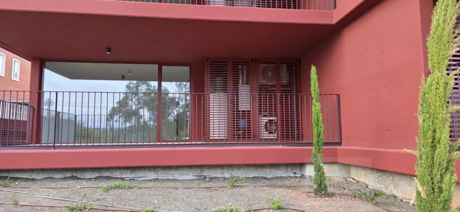Apartamento T2 para Venda em Santo Antonio dos Olivais Foto 22