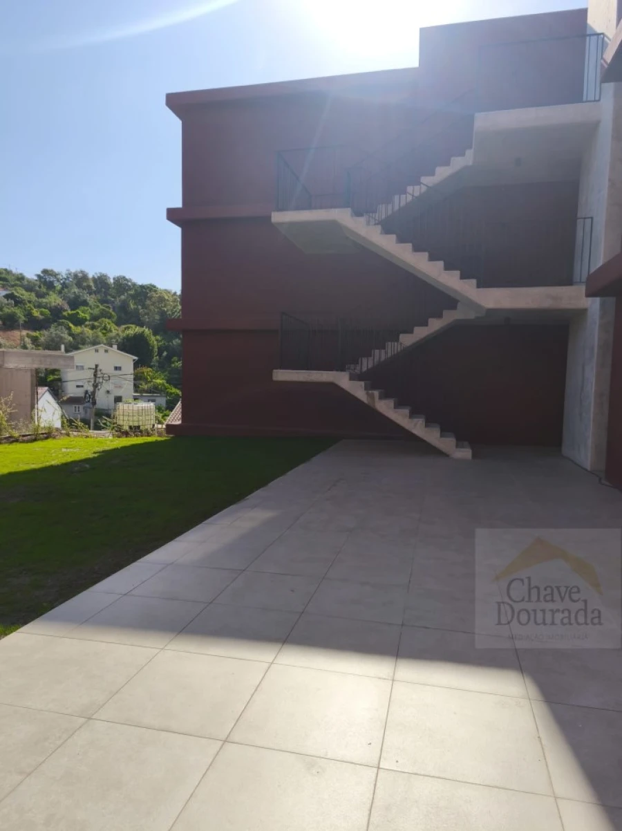 Apartamento T2 para Venda em Santo Antonio dos Olivais Foto 18