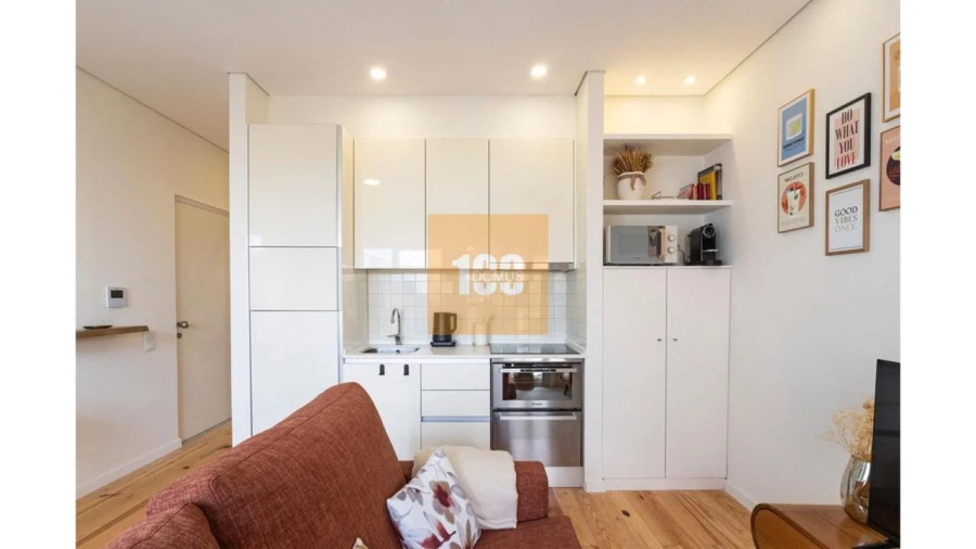 Apartamento T1 para Venda em Cedofeita, Santo Ildefonso, Sé, Miragaia, São Nicolau e Vitória Foto 8