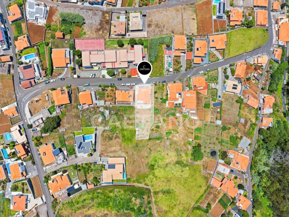 Moradia T4 para Venda em Arco da Calheta Foto 42