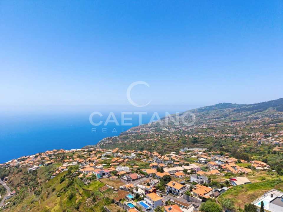 Moradia T4 para Venda em Arco da Calheta Foto 46