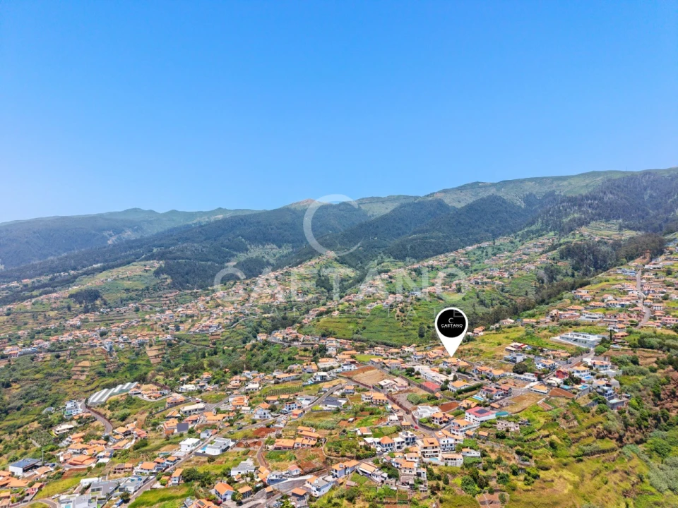 Moradia T4 para Venda em Arco da Calheta Foto 48