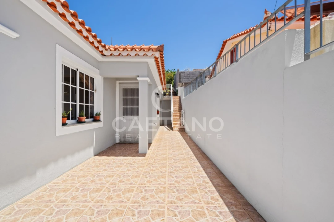 Moradia T4 para Venda em Arco da Calheta Foto 37