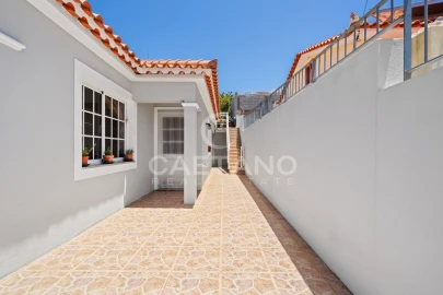 Moradia T4 para Venda em Arco da Calheta