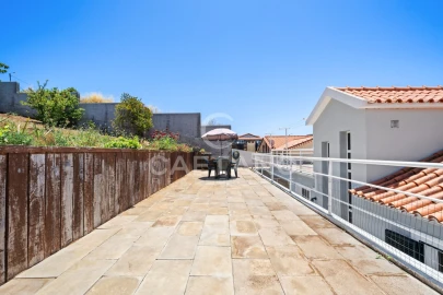 Moradia T4 para Venda em Arco da Calheta
