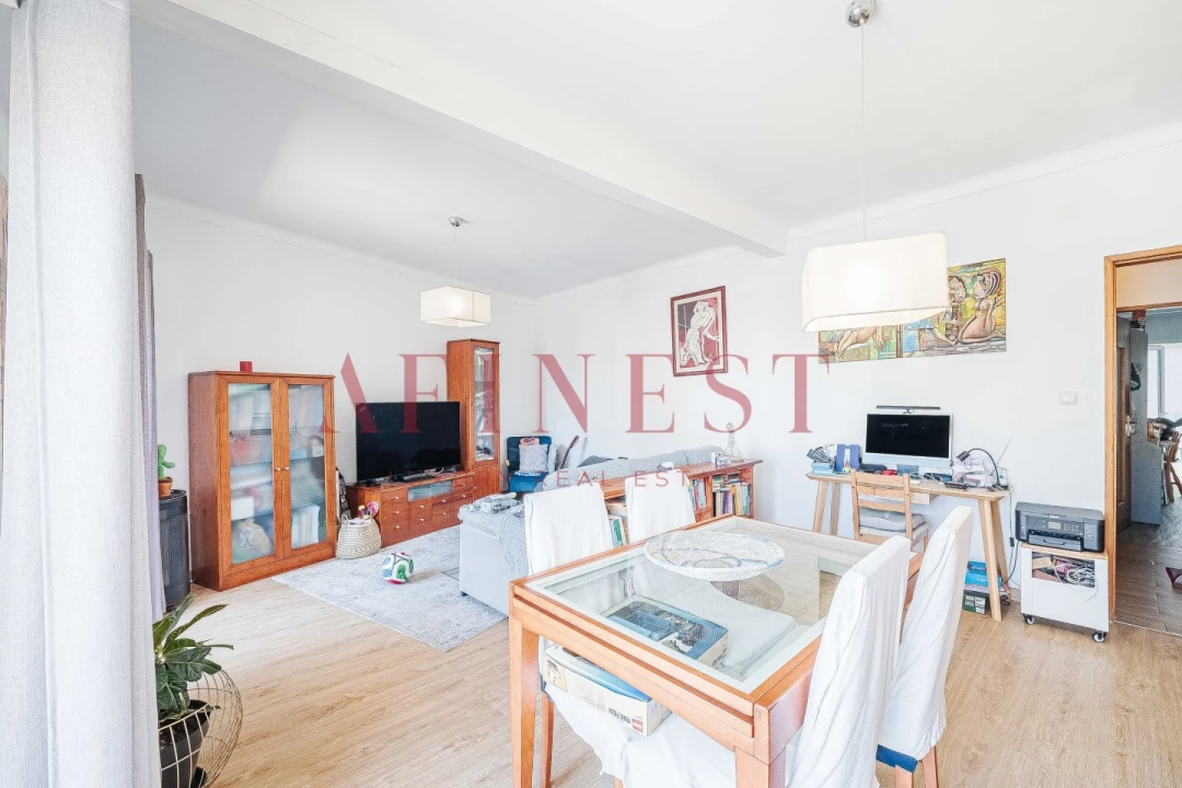 Apartamento T2 para Venda em São Domingos de Rana Foto 1