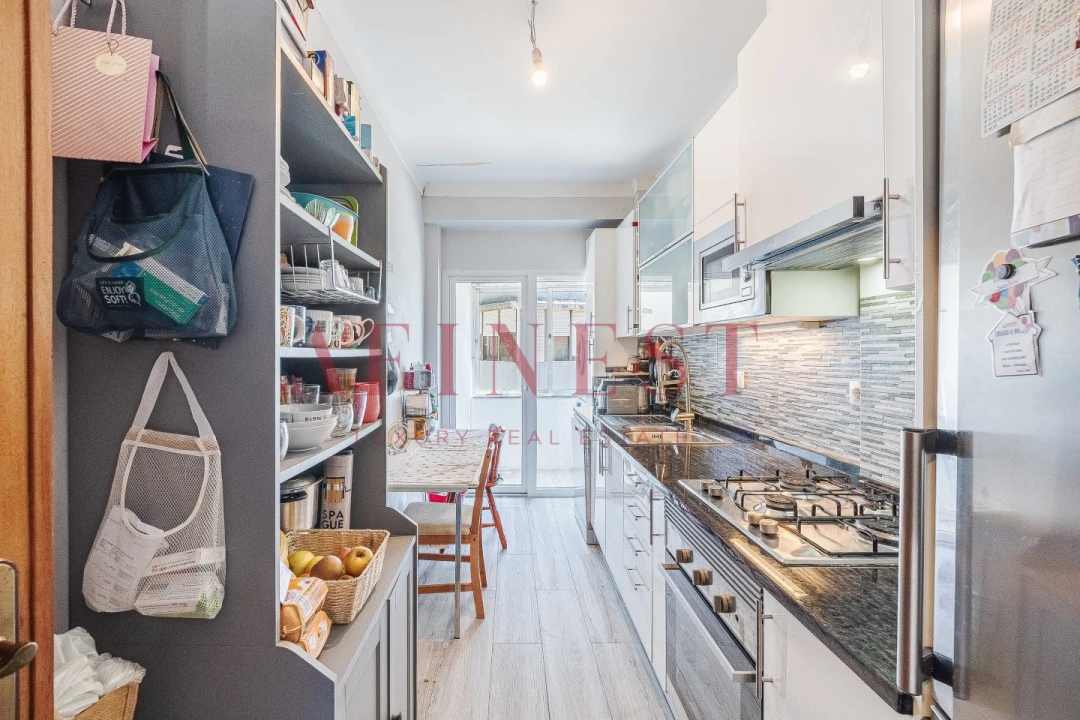 Apartamento T2 para Venda em São Domingos de Rana Foto 12