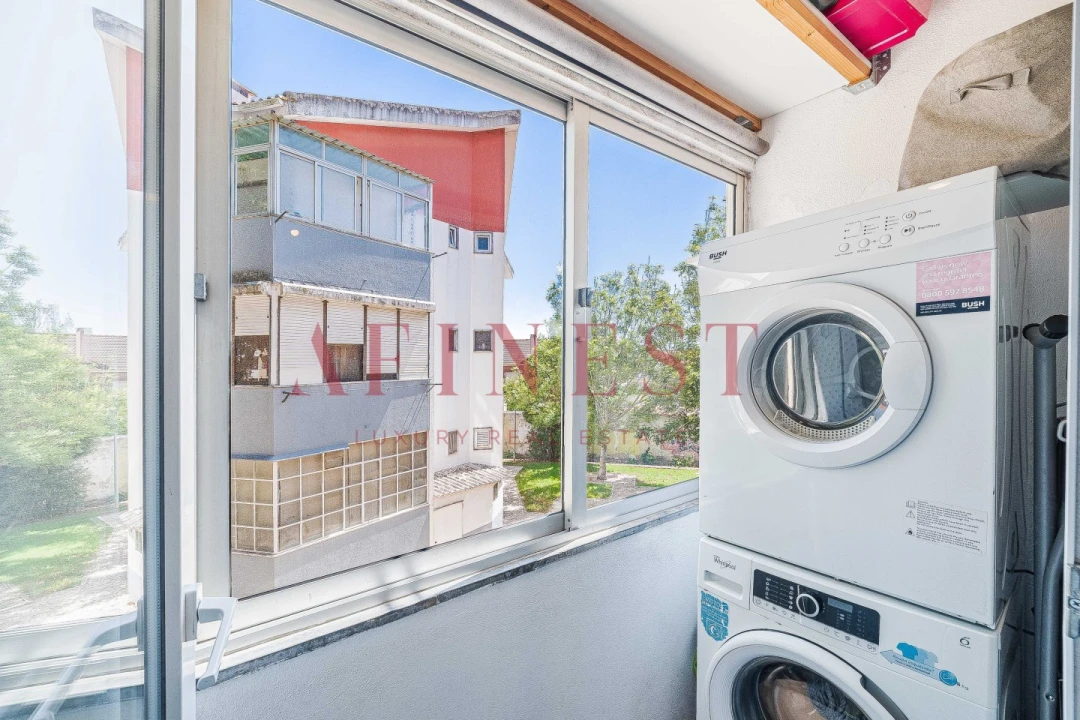 Apartamento T2 para Venda em São Domingos de Rana Foto 16